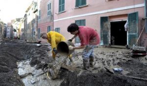 "Aumento benzina per alluvione liguria e toscana"